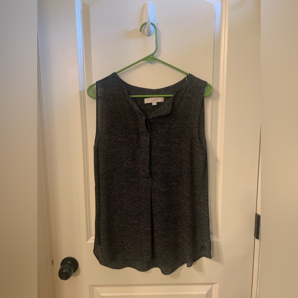 Women’s Sleeveless Top
